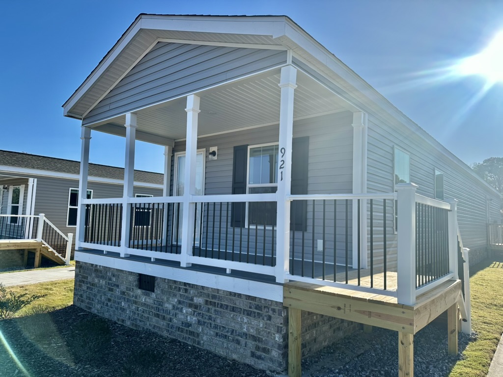 921 Atlanta Drive Spartanburg, SC 29306