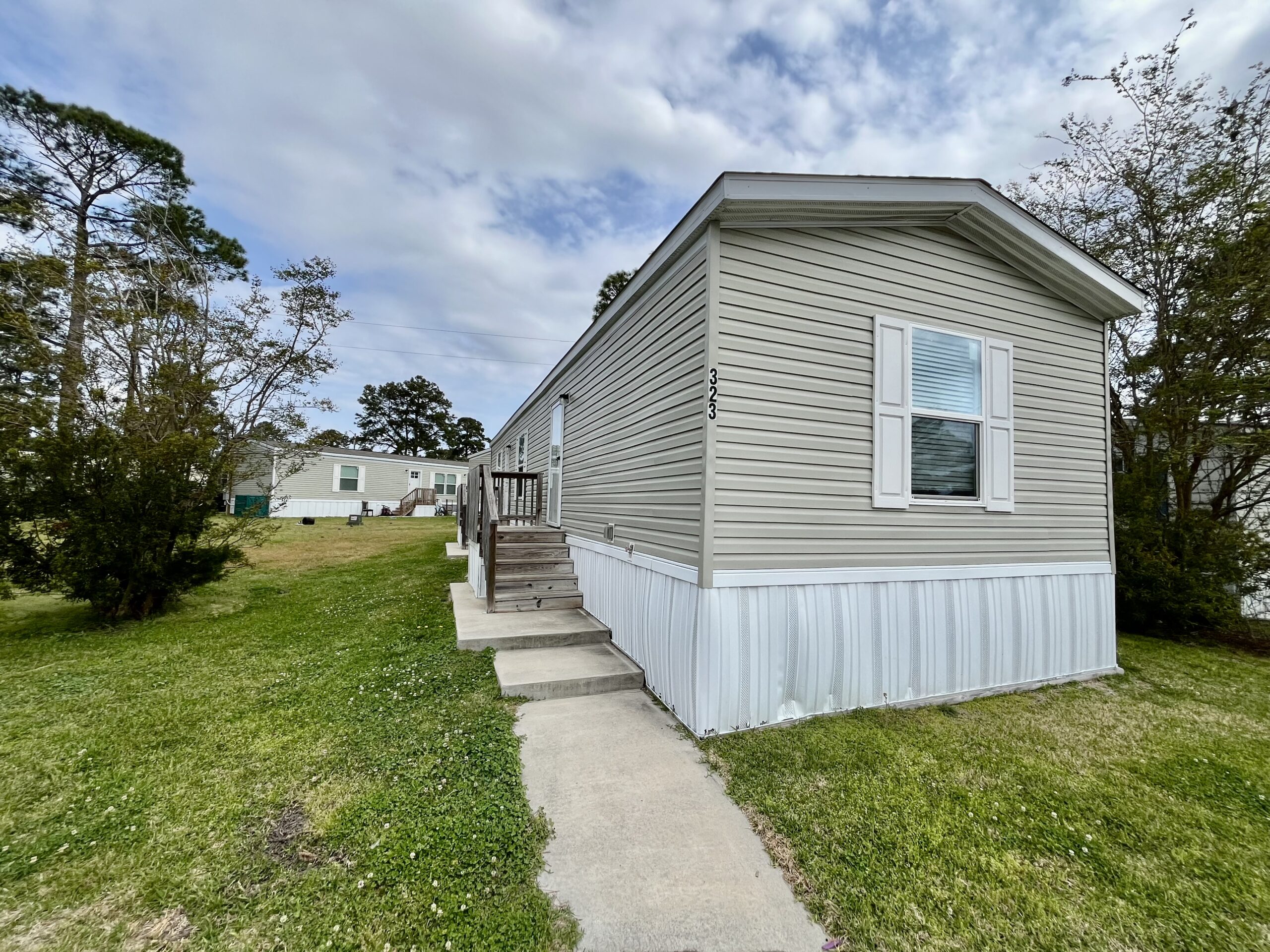 323 Helen St. Jacksonville, NC 28546