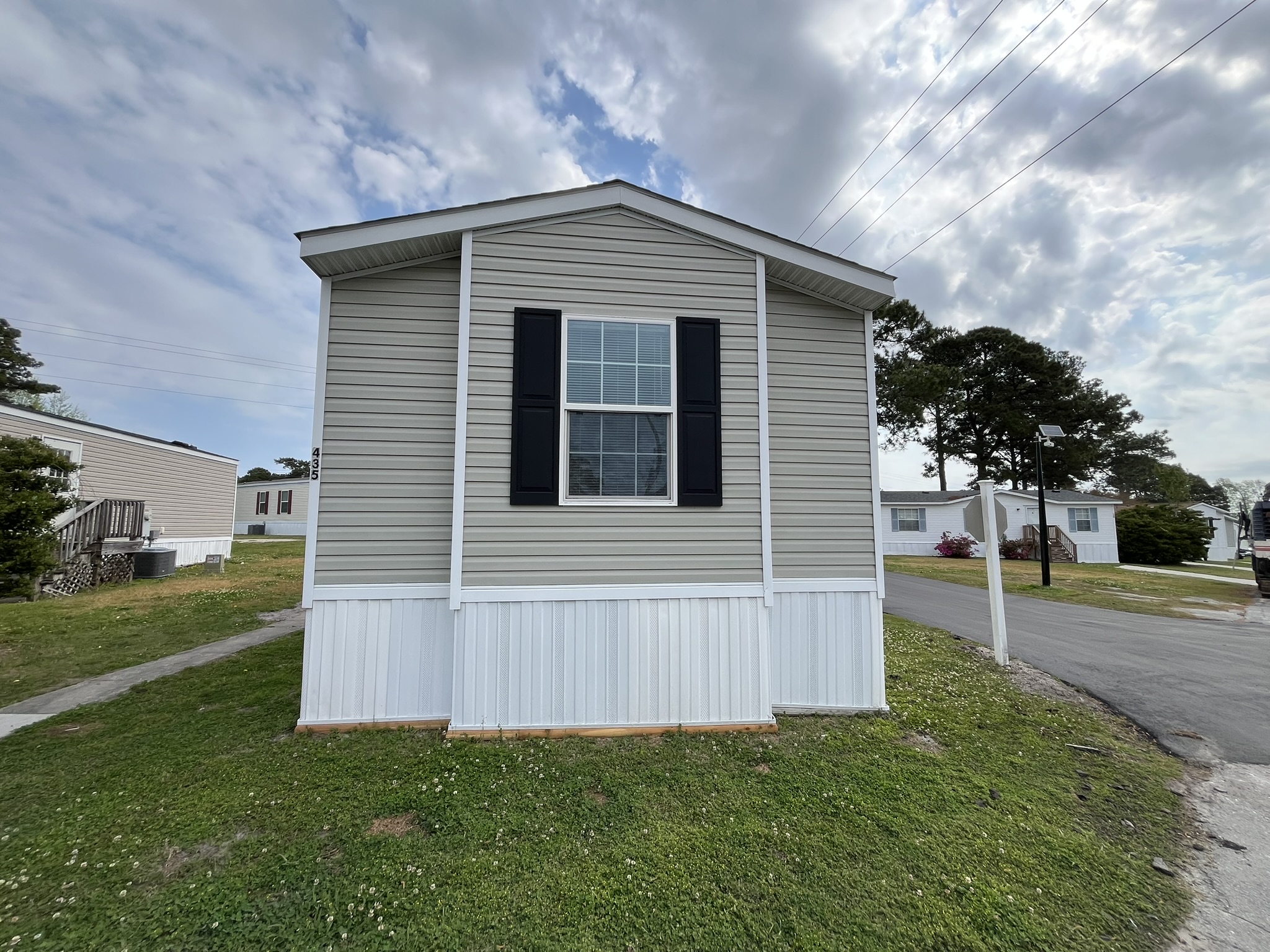 435 Frances St. Jacksonville, NC 28546