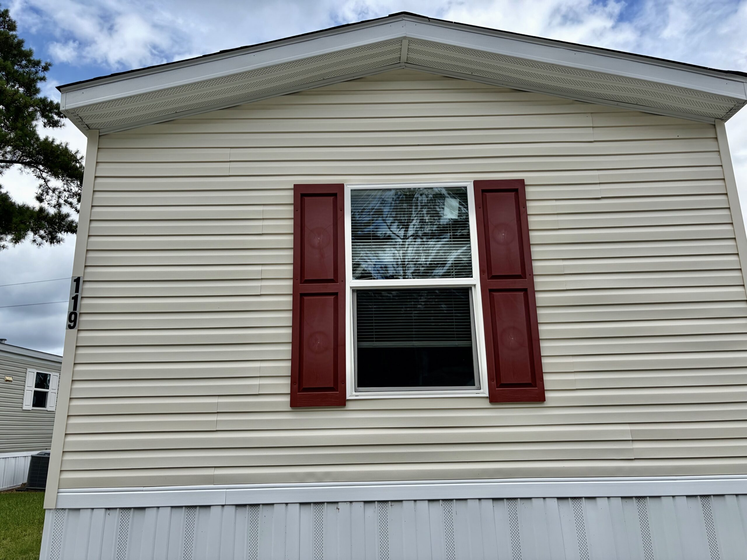 119 Daisy St Jacksonville, NC 28546
