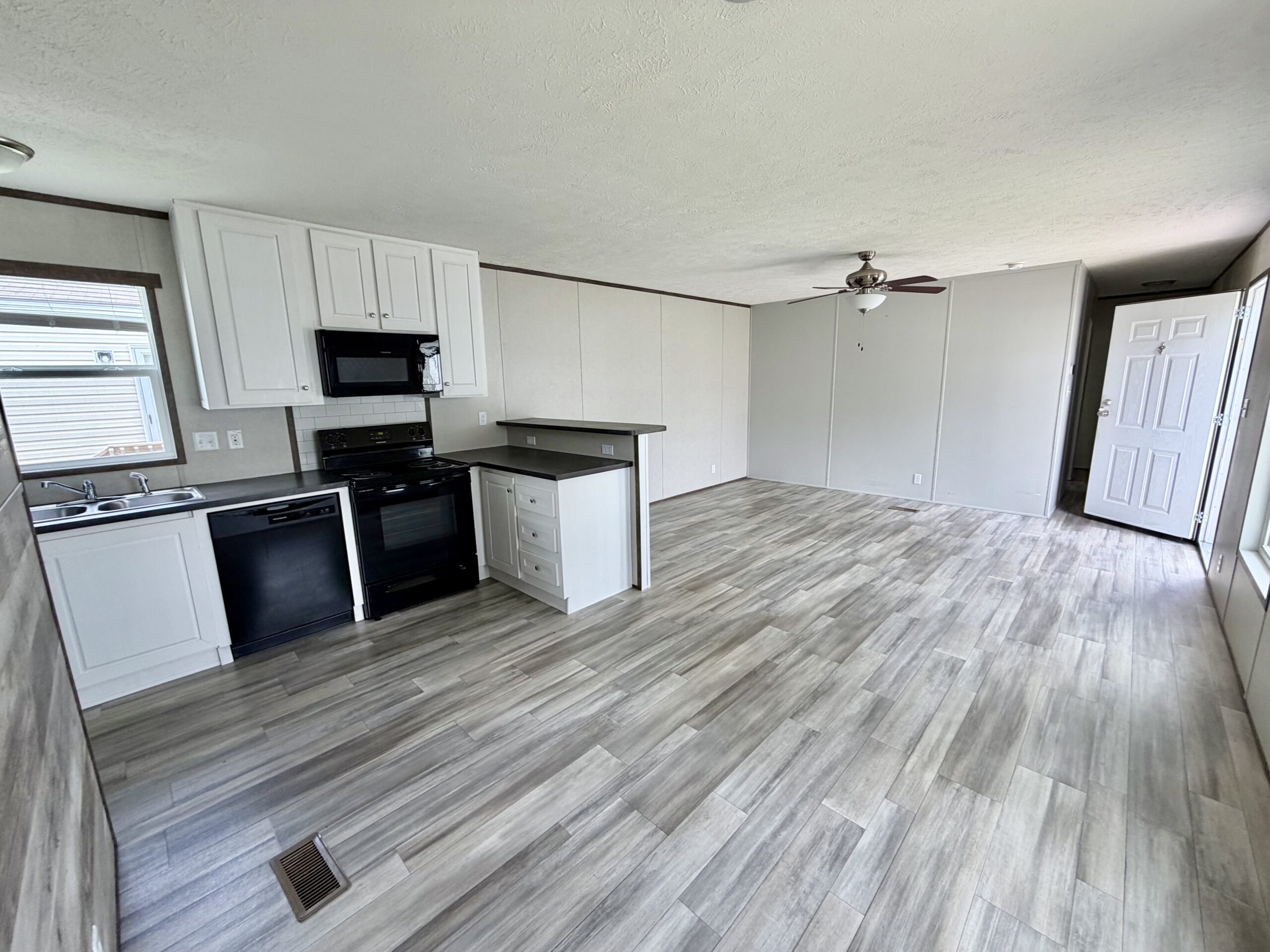 119 Daisy St Jacksonville, NC 28546