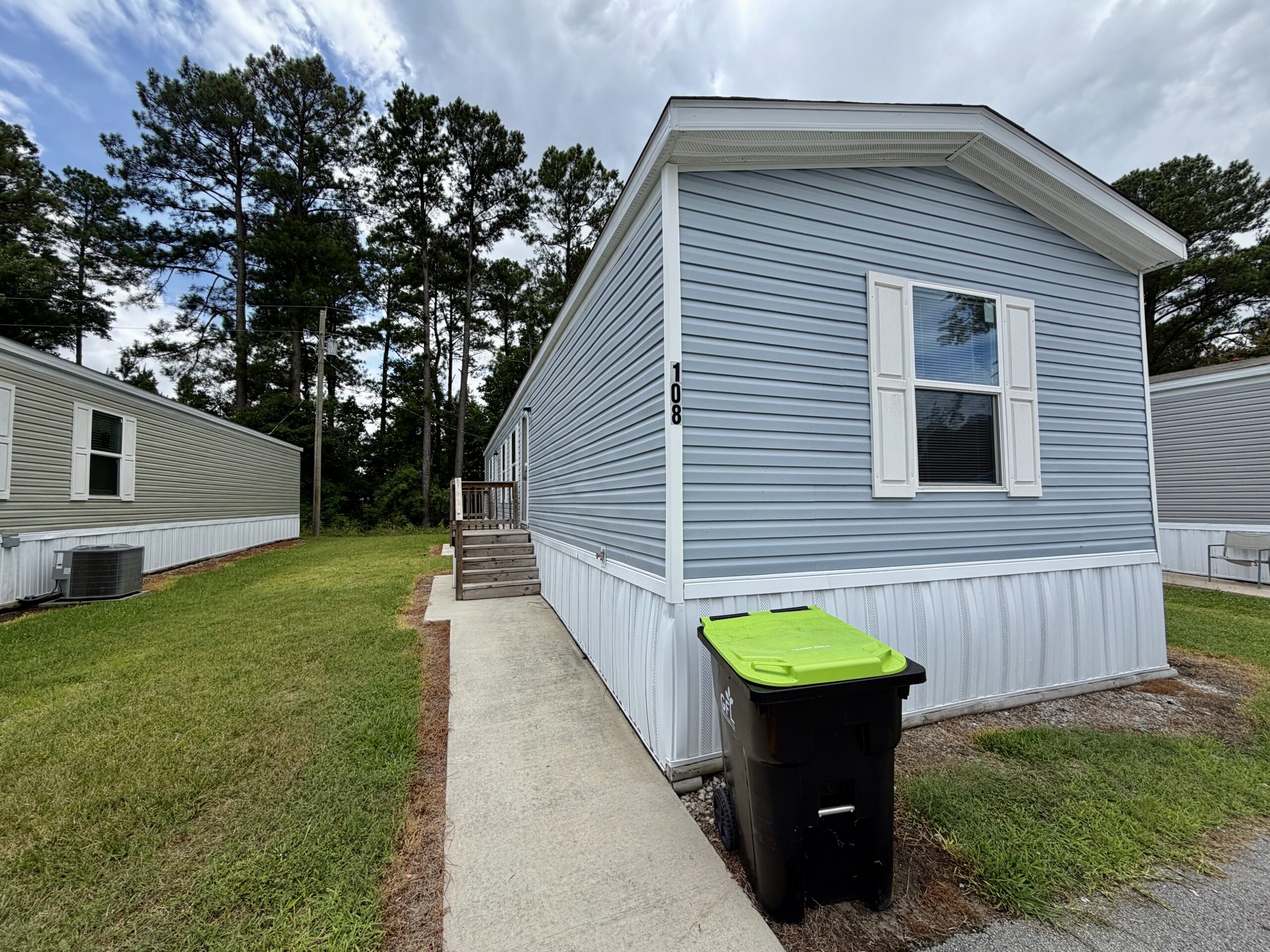 108 Daisy St Jacksonville, NC 28546
