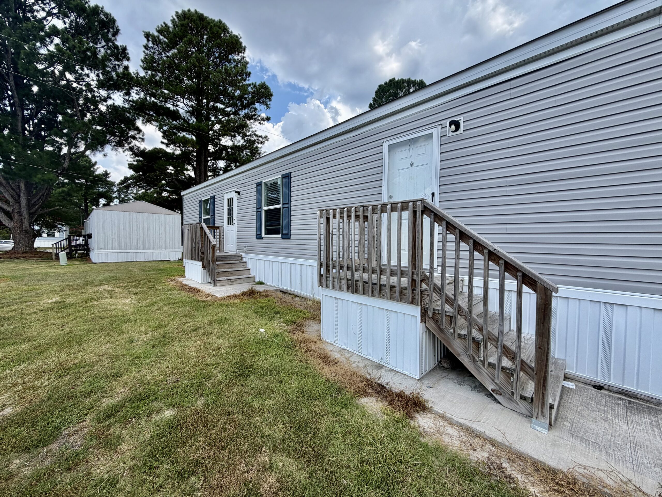 354 Helen St Jacksonville, NC 28546