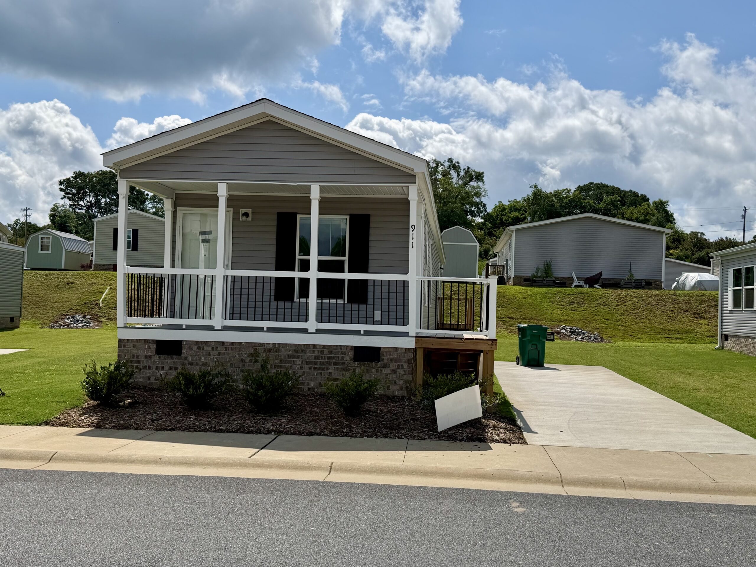 911 Atlanta Dr Spartanburg, SC 29306