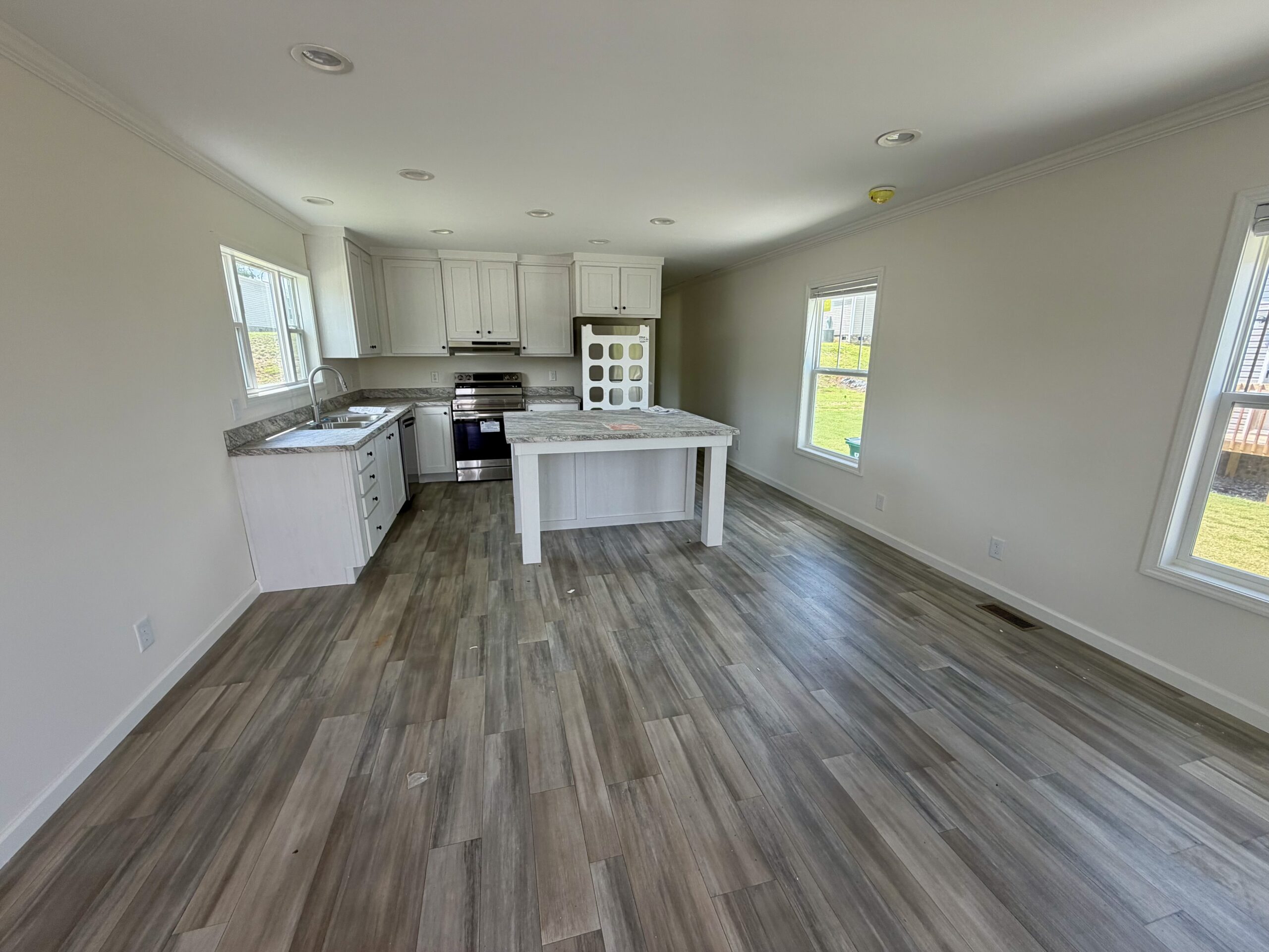911 Atlanta Dr Spartanburg, SC 29306