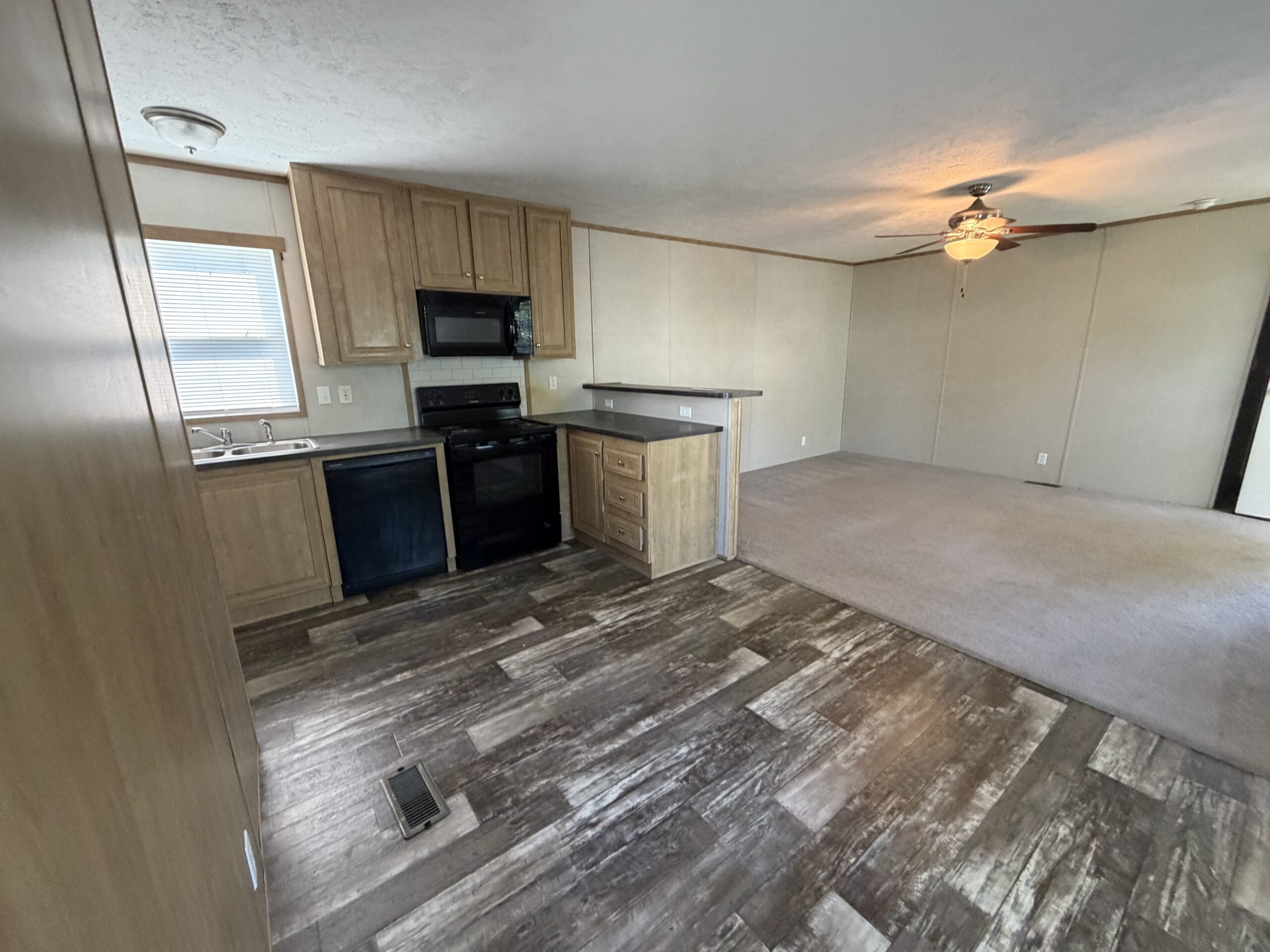 309 Helen St. Jacksonville, NC 28546